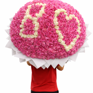 501 pink roses bouquet arranged handcrafted florist.