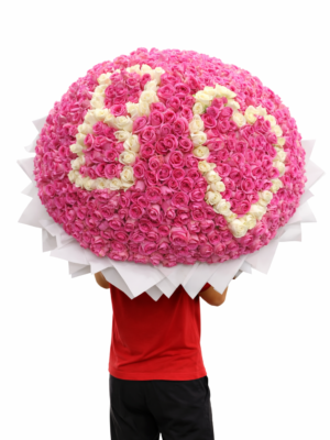 501 pink roses bouquet arranged handcrafted florist.