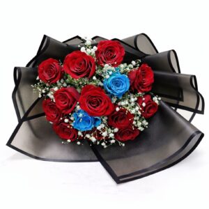 Elegant Red and Blue Roses Bouquet in Dubai - Perfect Gift for Birthday, Anniversary, or Special Occasions