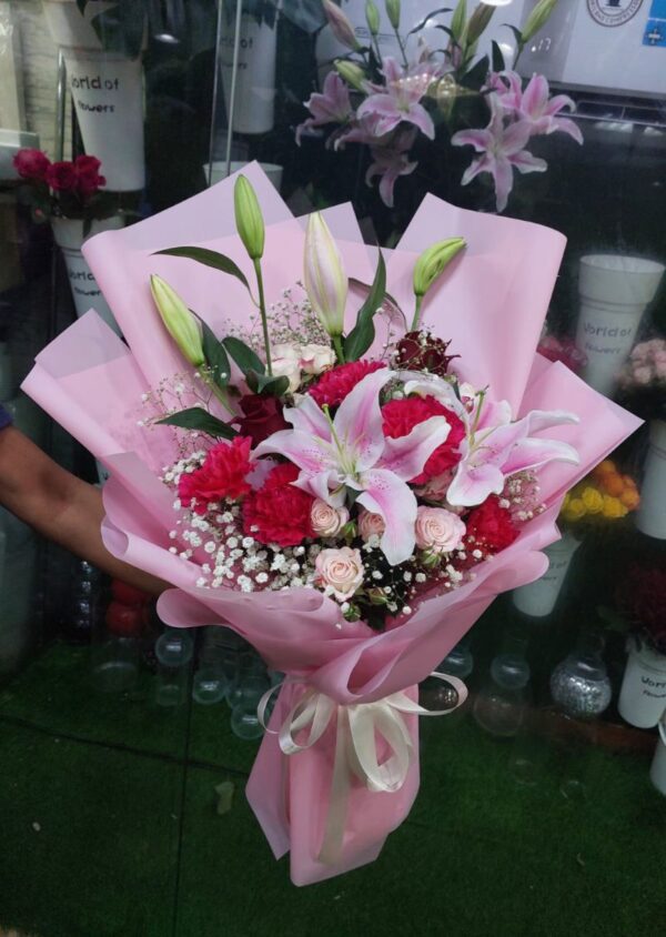 Elegant Birthday Bouquet with fresh flowers, perfect for celebrations in Dubai