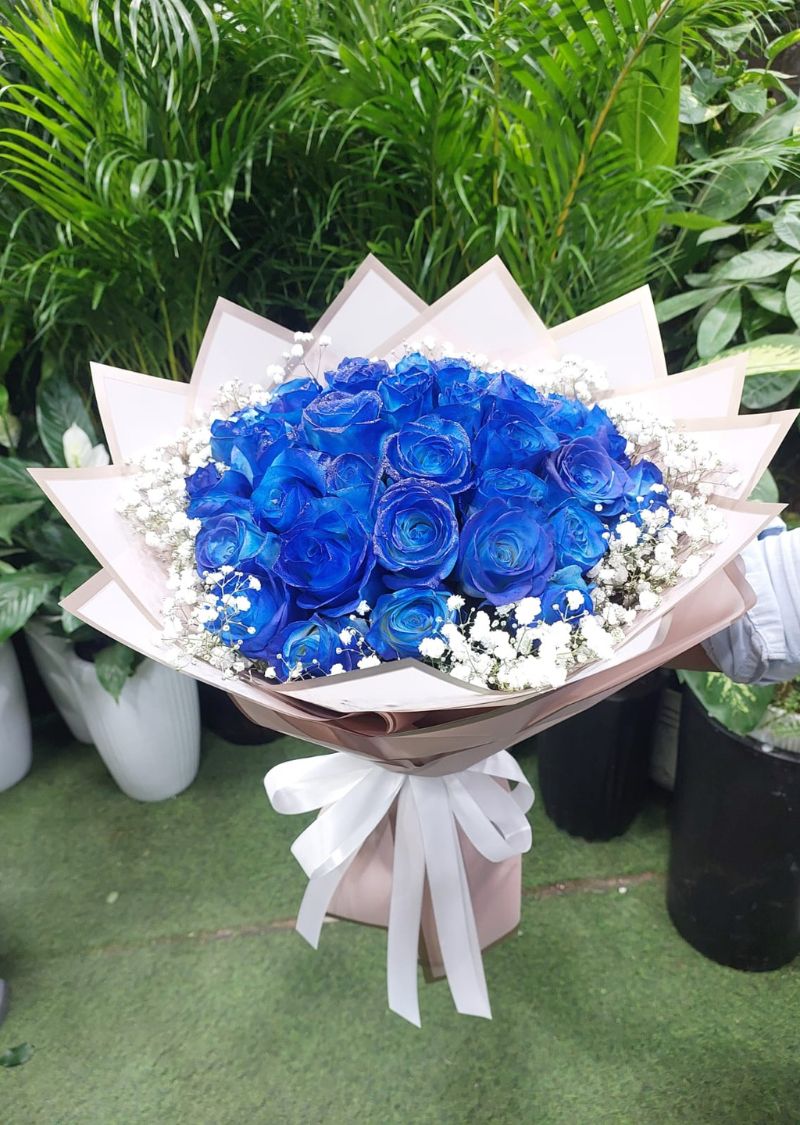 30pcs Blue Rose Bouquet – Elegant Blue Roses for Special Occasions