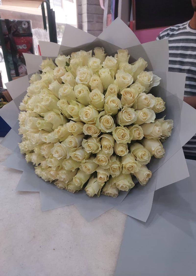 Elegant 51 White Roses Bouquet – Same-Day Flower Delivery UAE