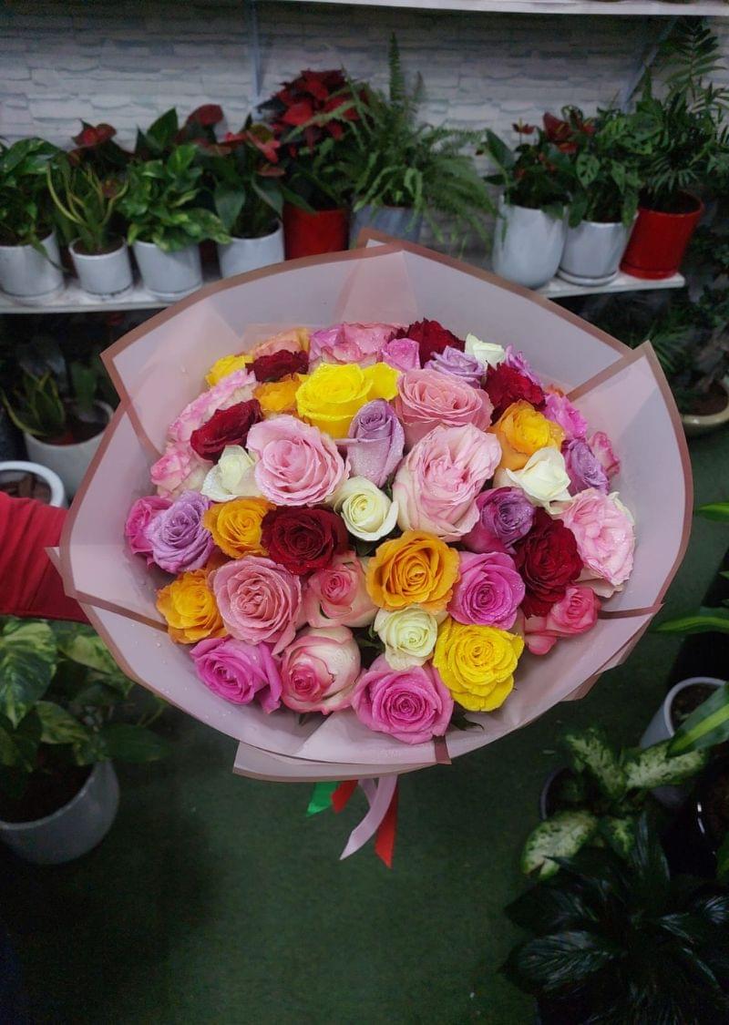 51pcs Multicolour Roses Bouquet – Elegant Floral Gift - Image 3